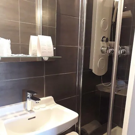 De La - Barcares, A 100 M De La Hotell Le Barcarès