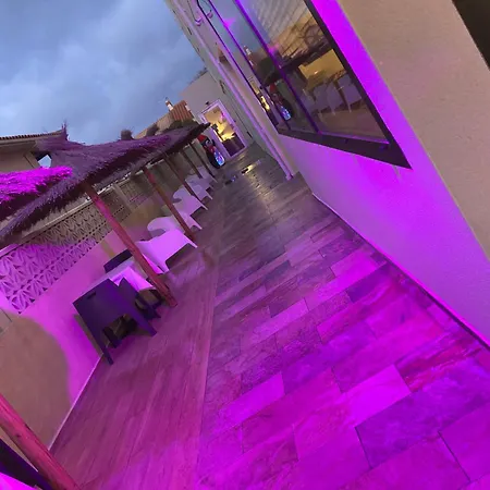 Отель Hotel De La Mer - Barcares, A 100 M De La Plage 2*