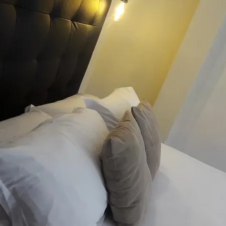 De La Hotel