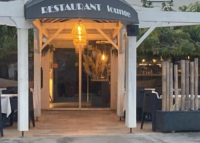 Hotel De La Mer - Barcares, A 100 M De La Plage Отель Ле Баркарес
